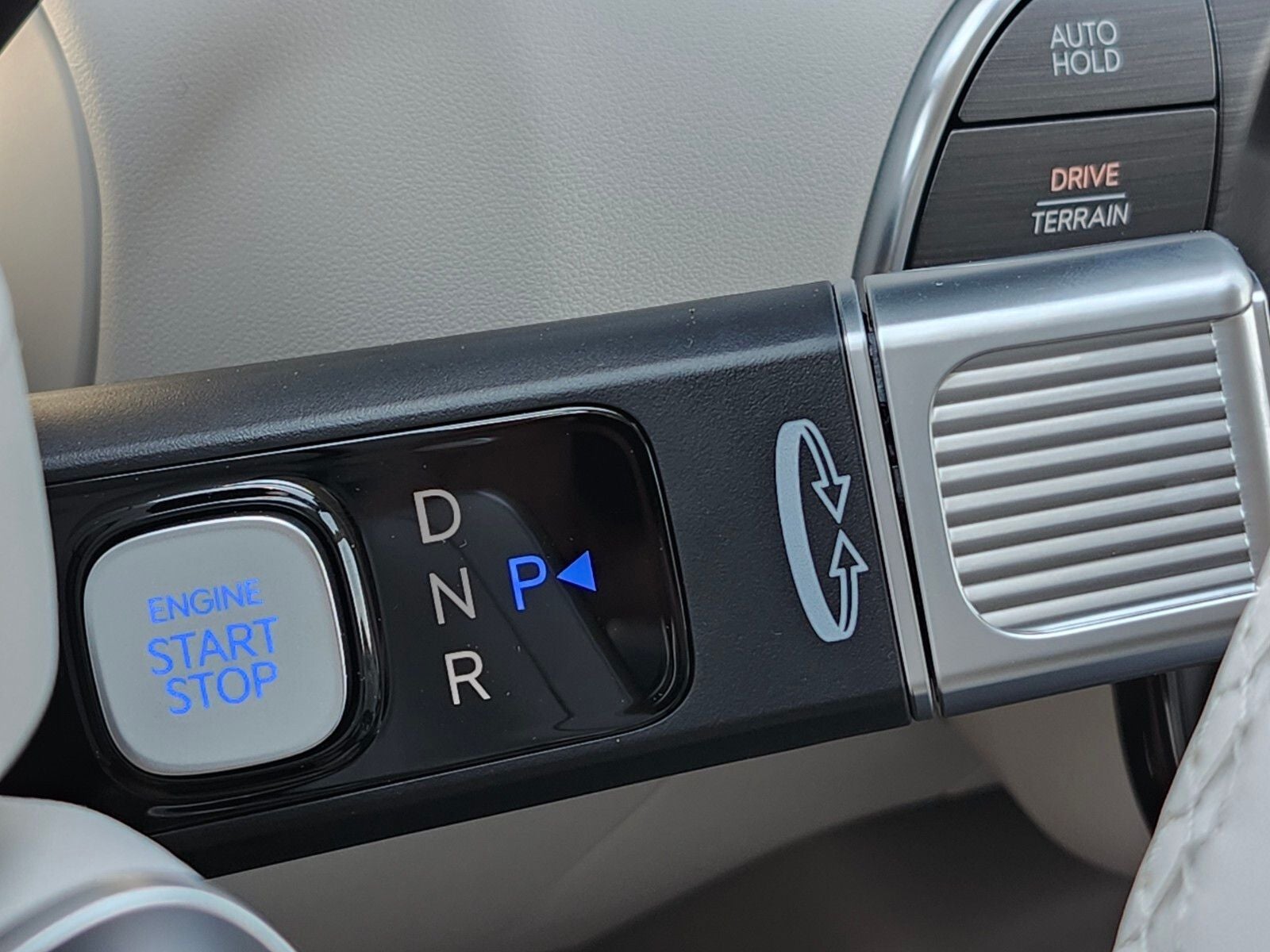 2026 Hyundai PALISADE HYBRID SEL Premium 7 Passenger