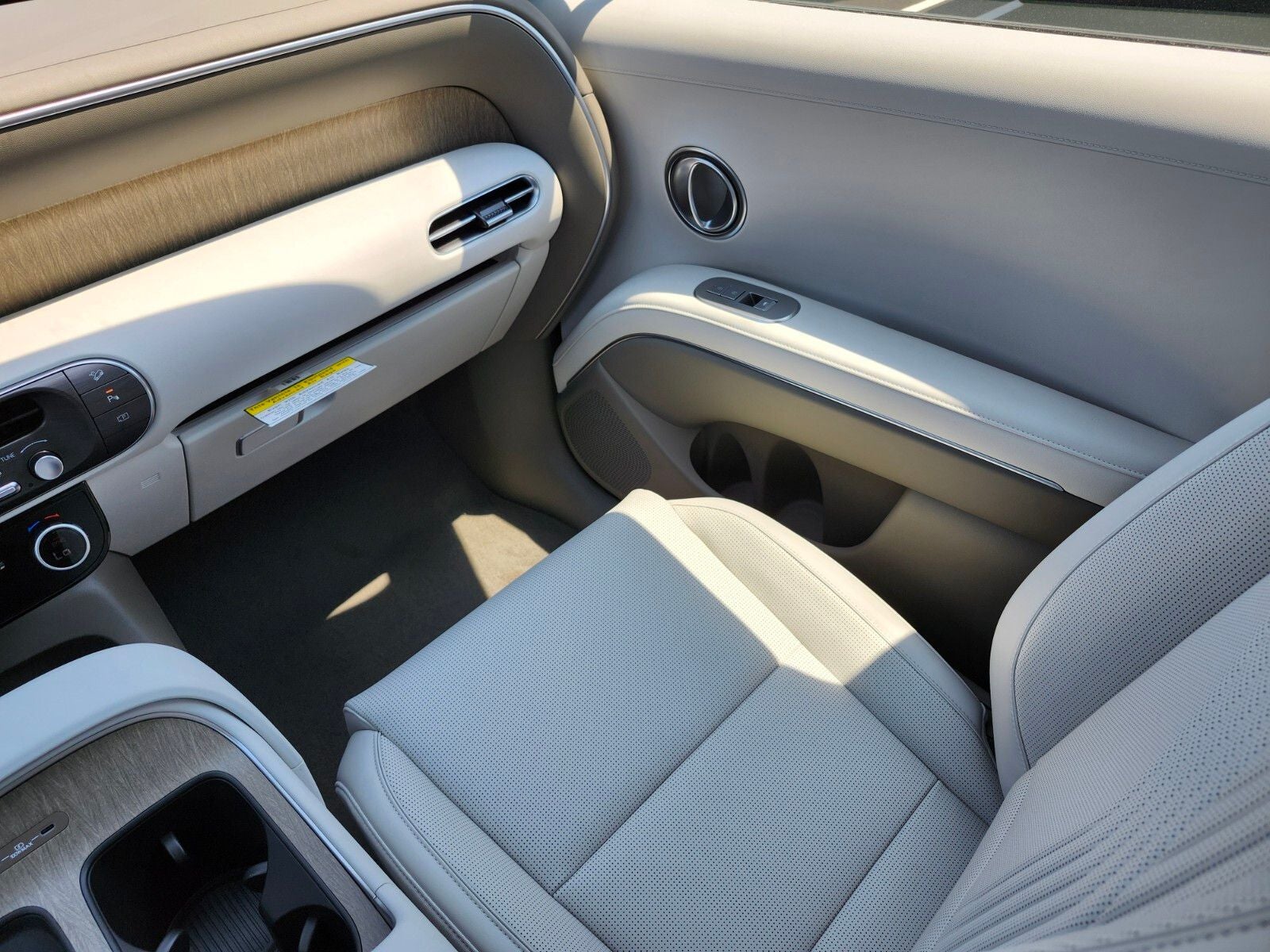 2026 Hyundai PALISADE HYBRID SEL 7 Passenger
