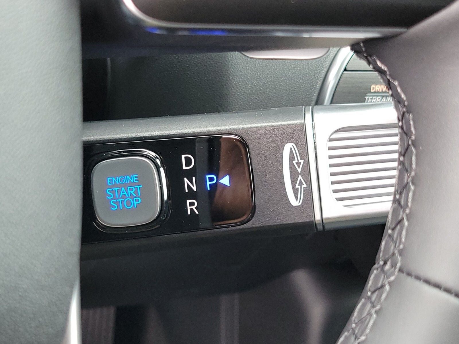 2026 Hyundai PALISADE HYBRID SEL 7 Passenger