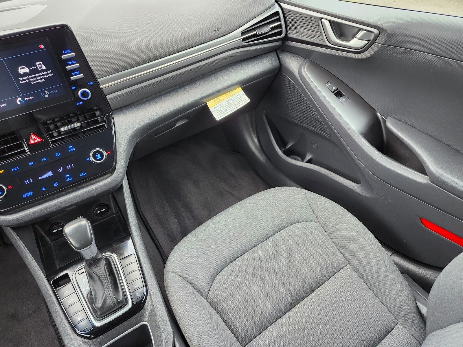 2021 Hyundai IONIQ PLUG-IN HYBRID SE