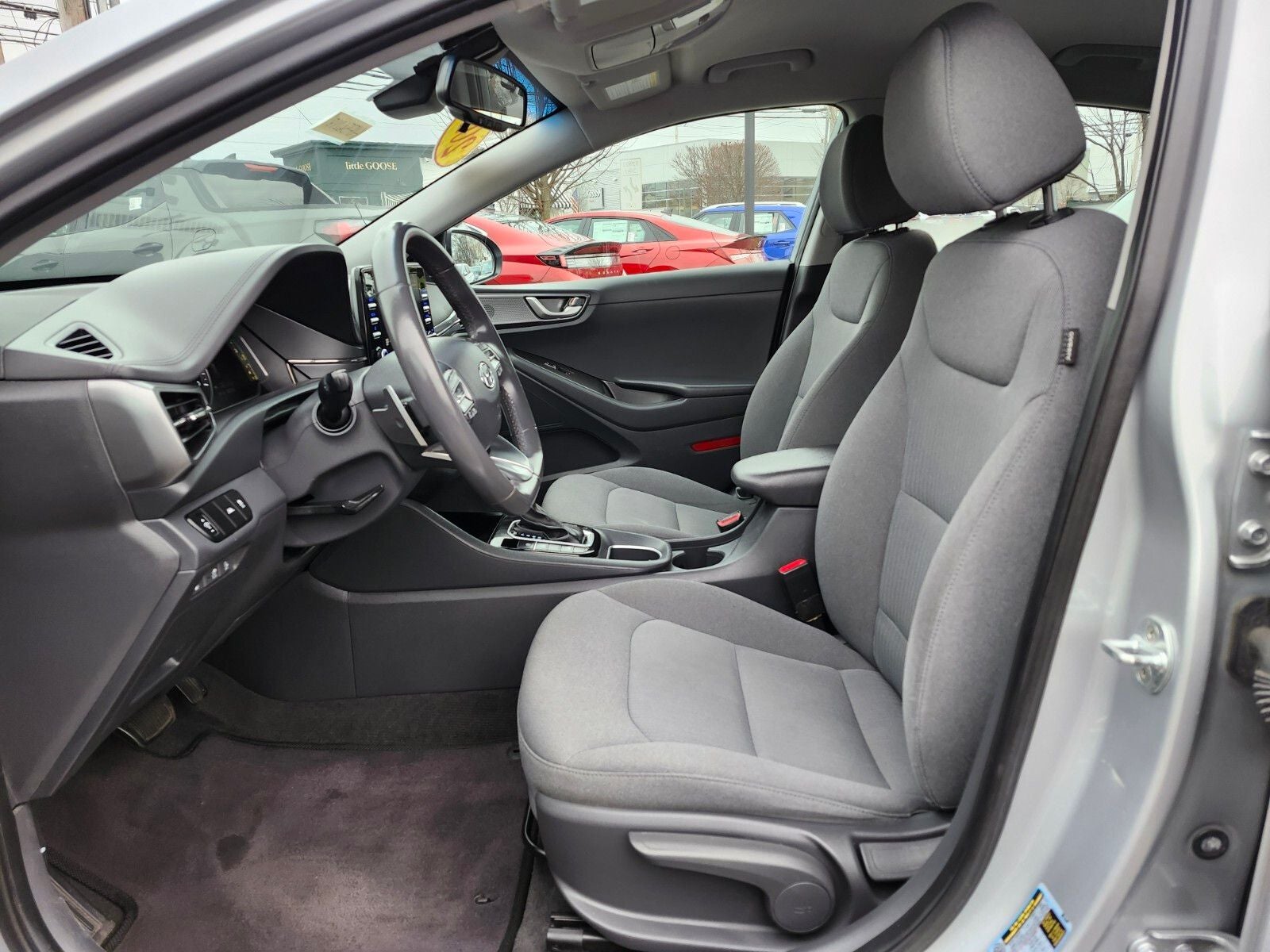 2021 Hyundai IONIQ PLUG-IN HYBRID SE