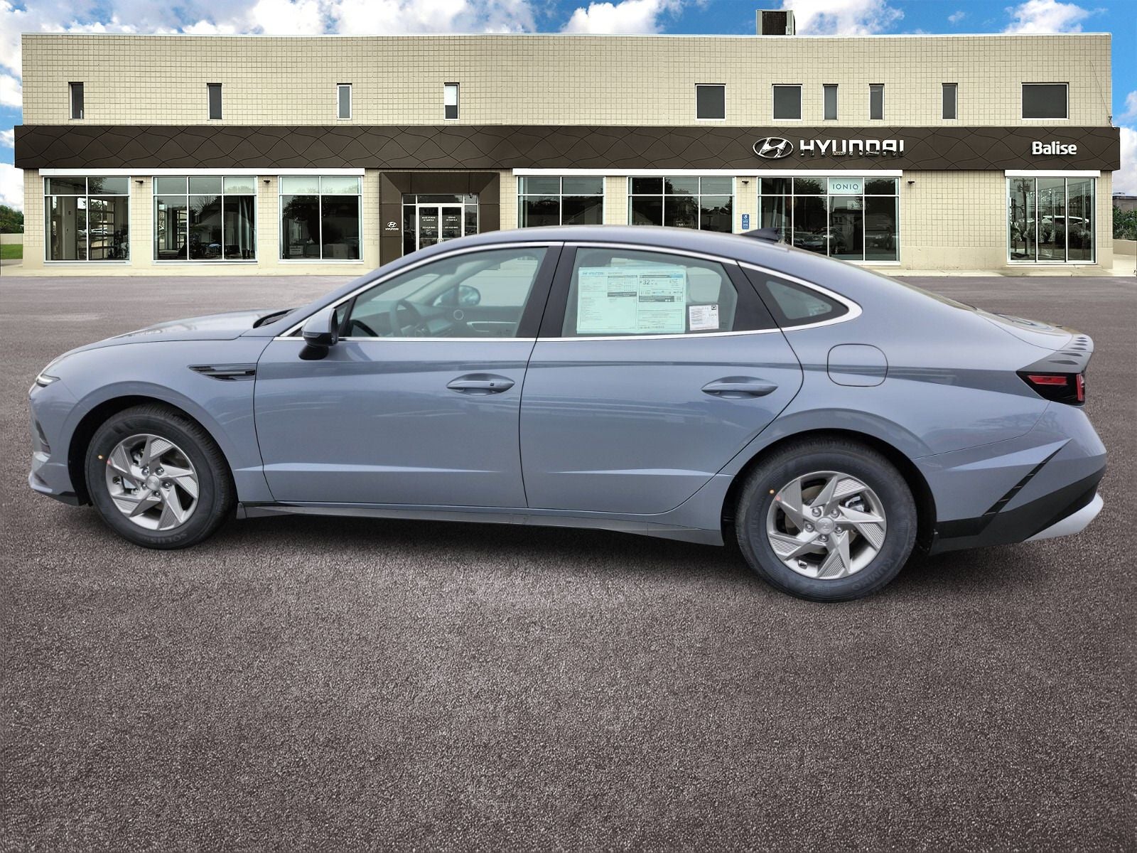 2026 Hyundai SONATA SE