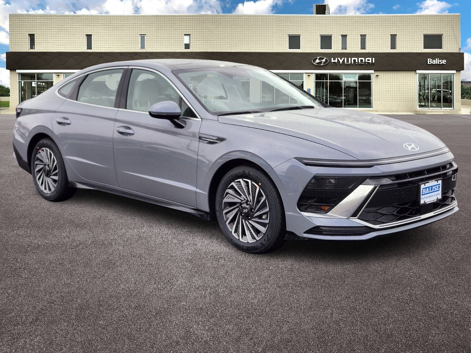 2026 Hyundai SONATA HYBRID SEL