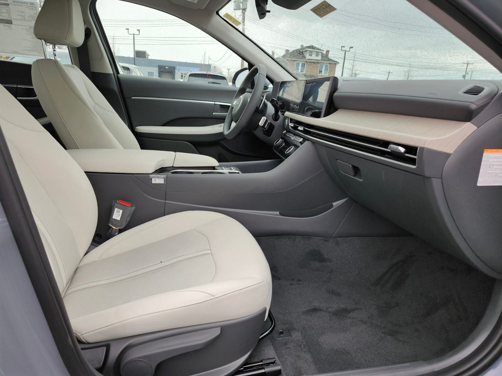 2026 Hyundai SONATA HYBRID SEL