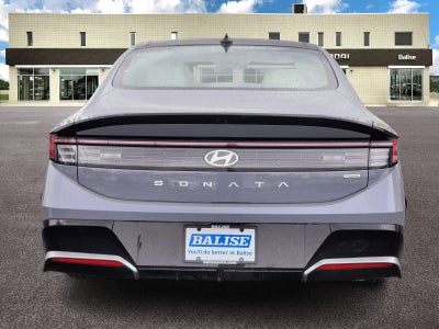 2026 Hyundai SONATA HYBRID SEL