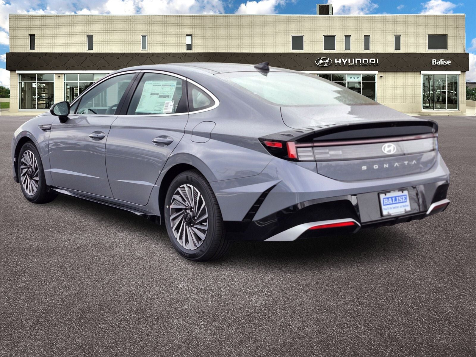 2026 Hyundai SONATA HYBRID SEL