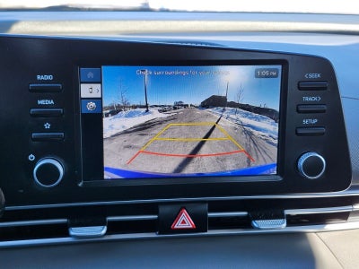 2025 Hyundai ELANTRA SE