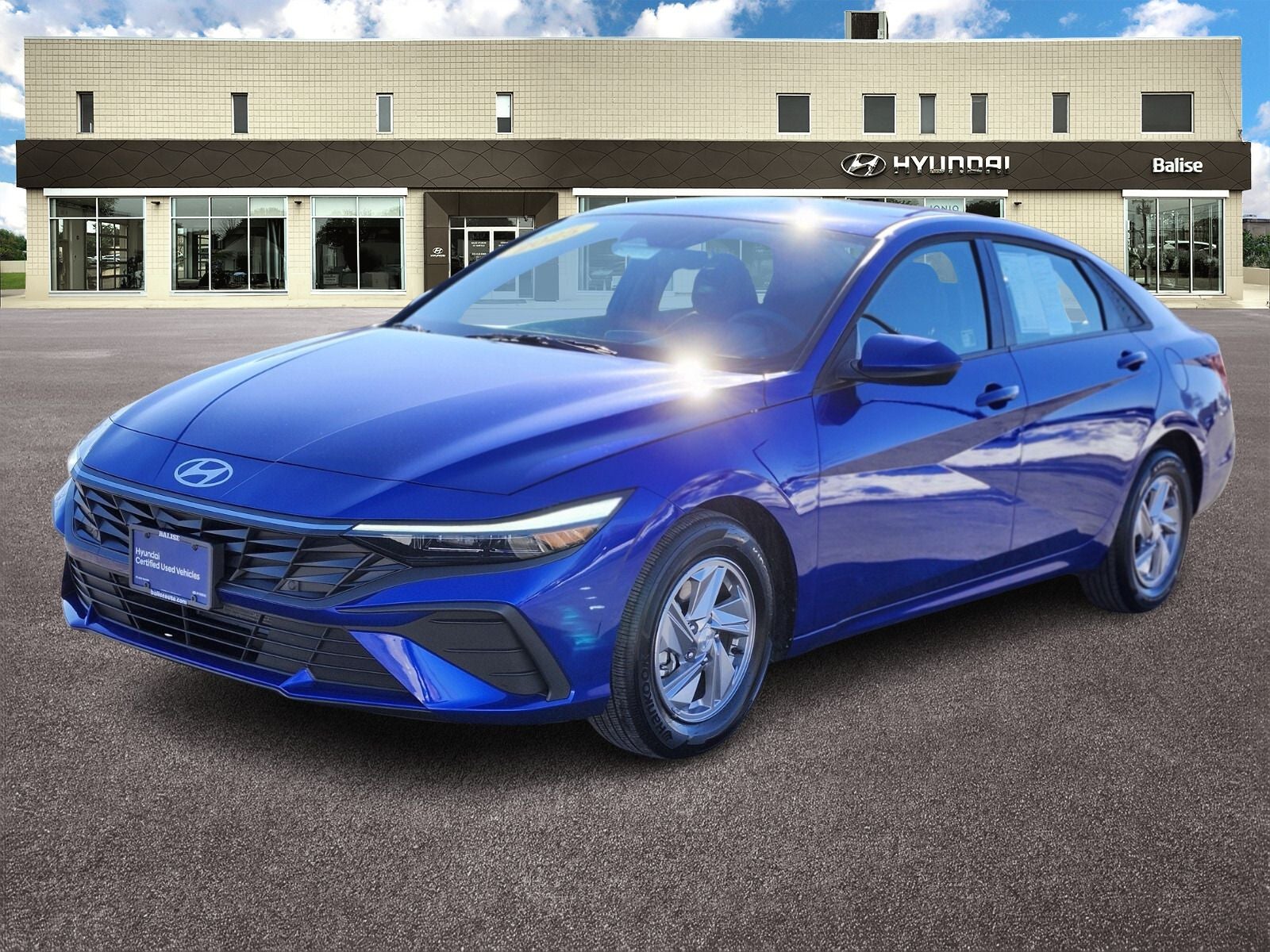 2025 Hyundai ELANTRA SE