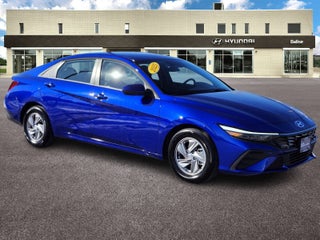 2025 Hyundai ELANTRA SE