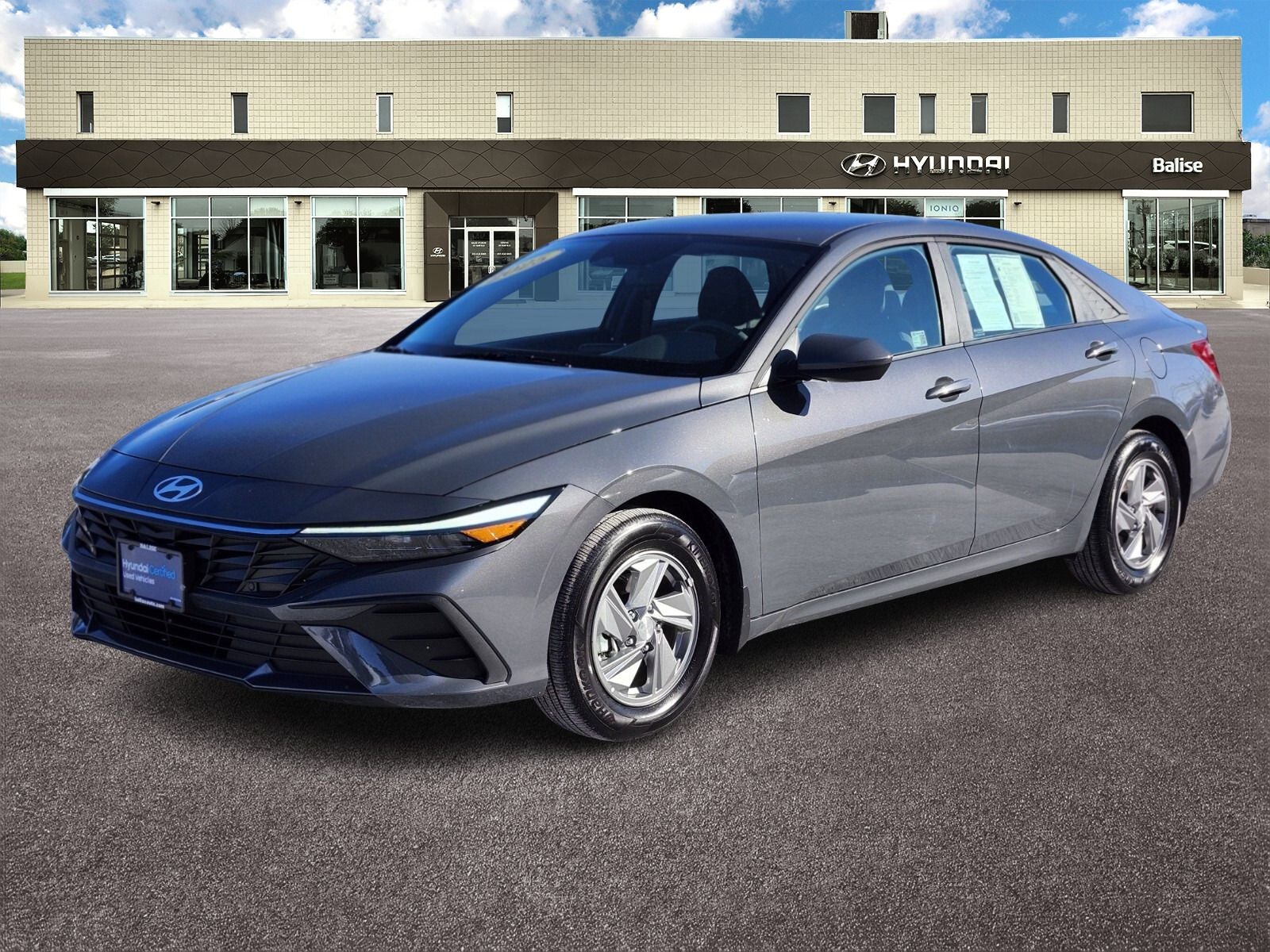 2025 Hyundai ELANTRA SE