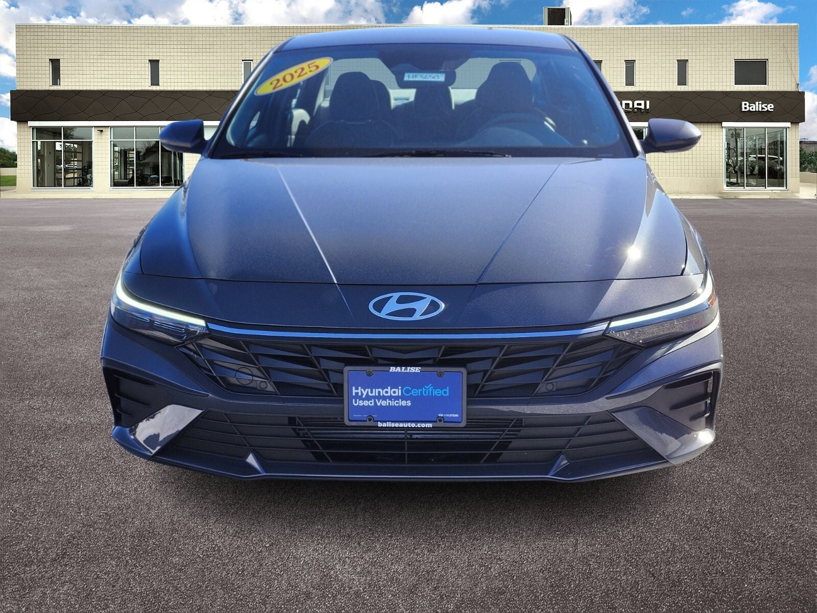 2025 Hyundai ELANTRA SE
