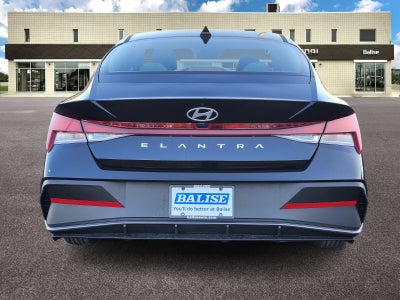 2026 Hyundai ELANTRA SE