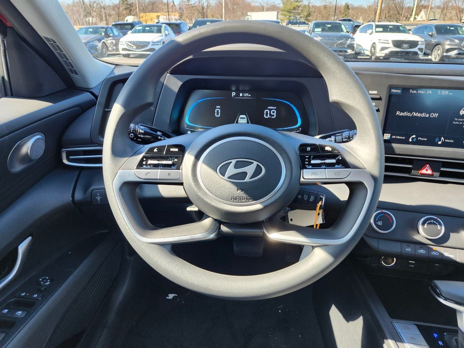 2026 Hyundai ELANTRA SE