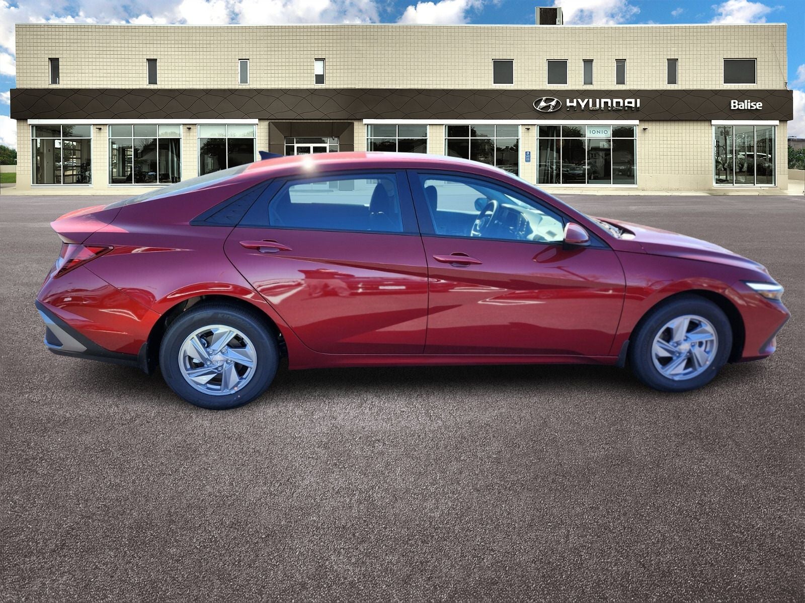 2026 Hyundai ELANTRA SE