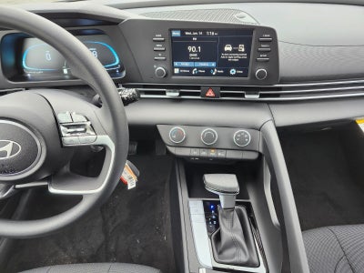 2026 Hyundai ELANTRA SE