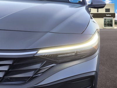 2025 Hyundai ELANTRA SE