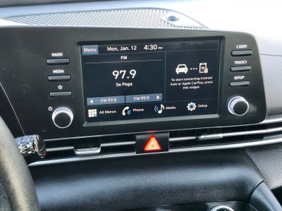 2025 Hyundai ELANTRA SE