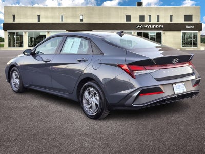 2025 Hyundai ELANTRA SE