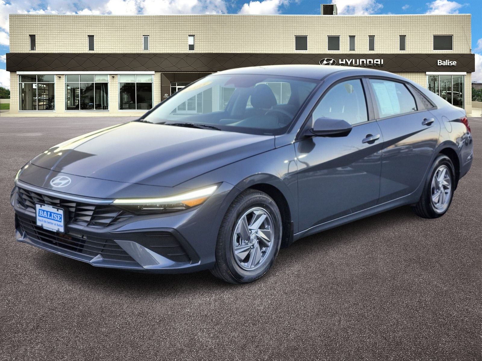 2025 Hyundai ELANTRA SE