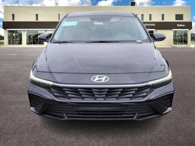 2026 Hyundai ELANTRA SE