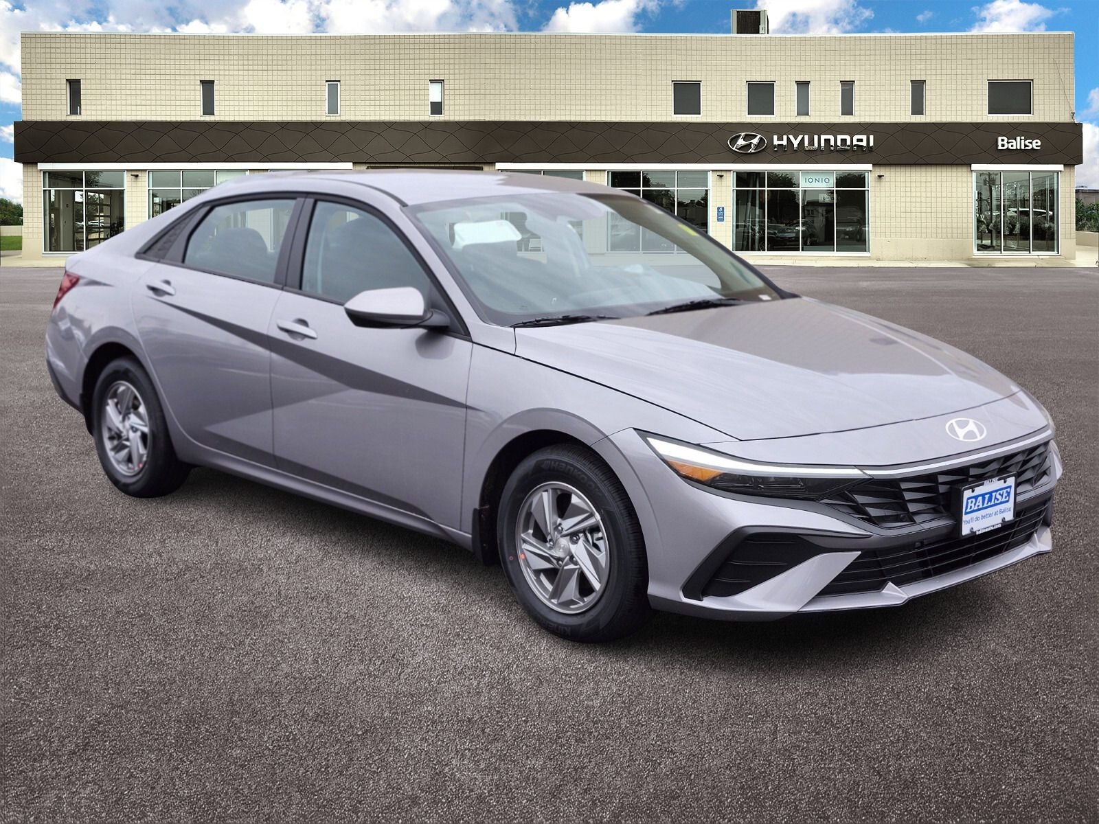 2026 Hyundai ELANTRA SE