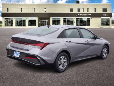 2026 Hyundai ELANTRA SE