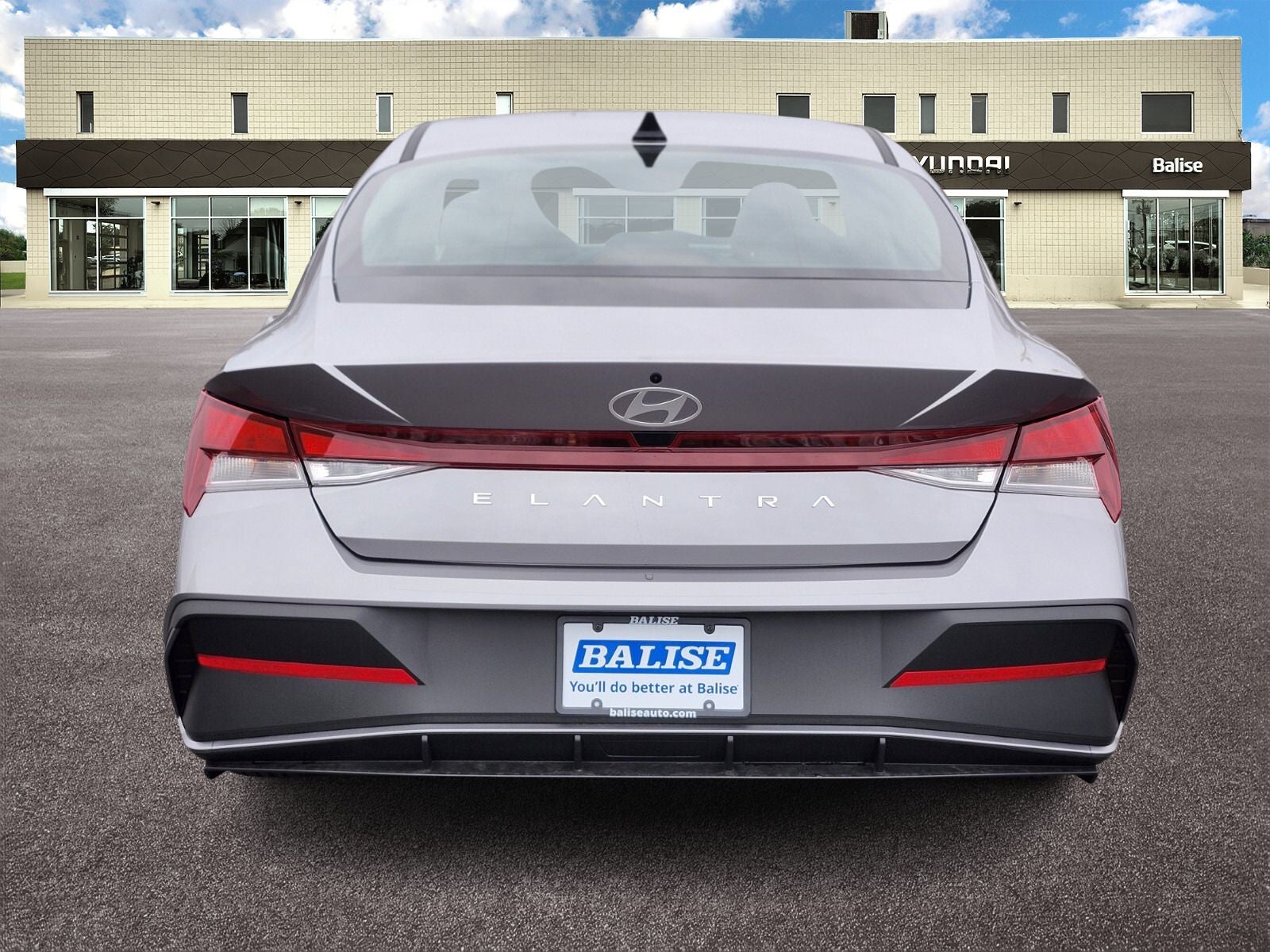 2026 Hyundai ELANTRA SE