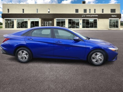 2025 Hyundai ELANTRA SE