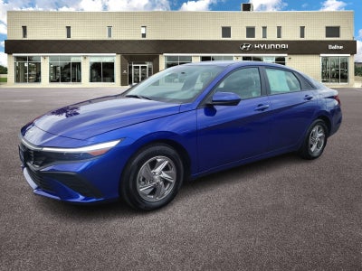 2025 Hyundai ELANTRA SE