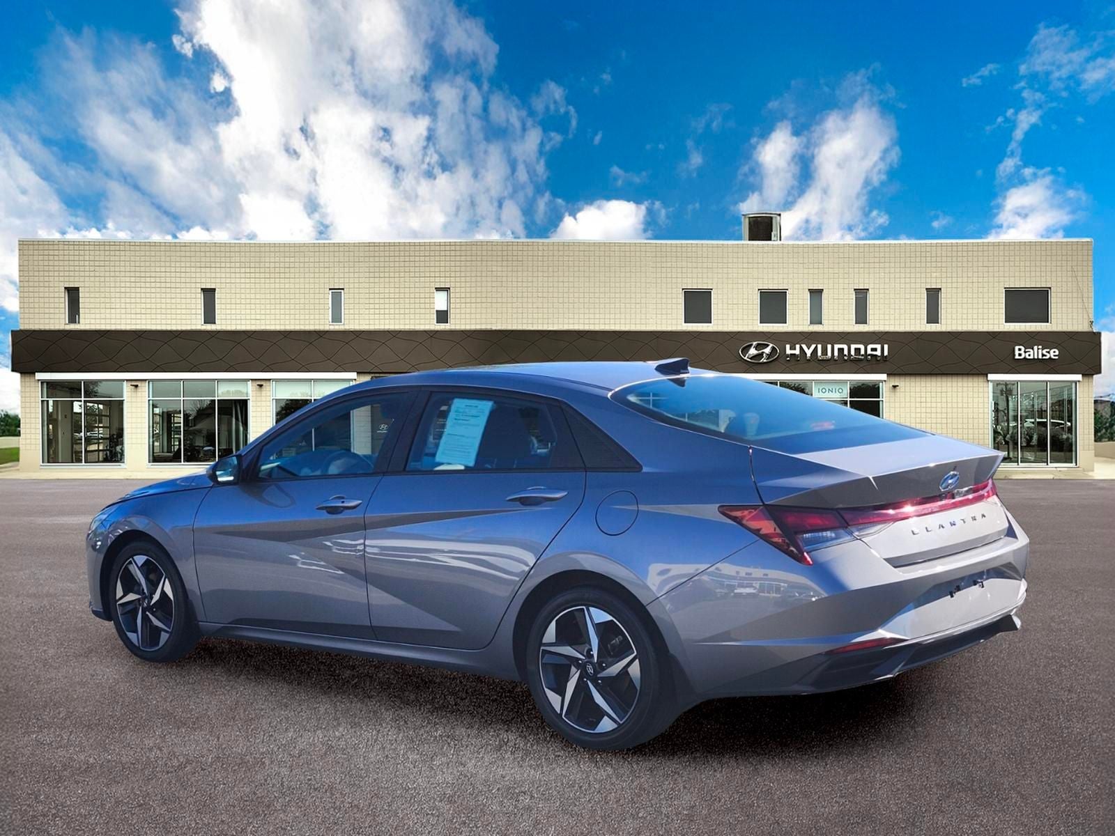 2023 Hyundai ELANTRA SEL