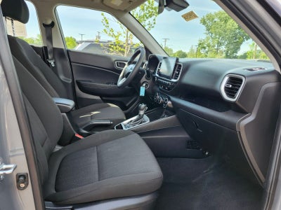 2023 Hyundai VENUE SE