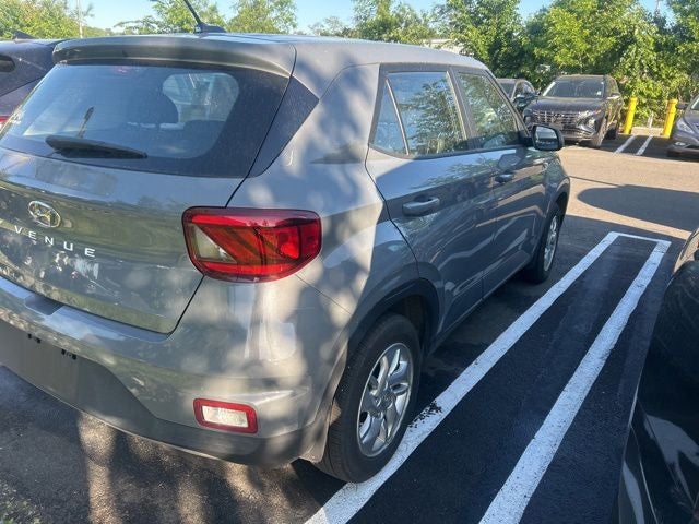 2023 Hyundai VENUE SE