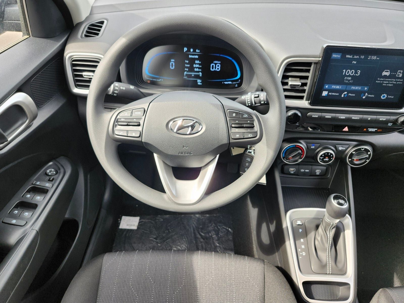 2026 Hyundai VENUE SE