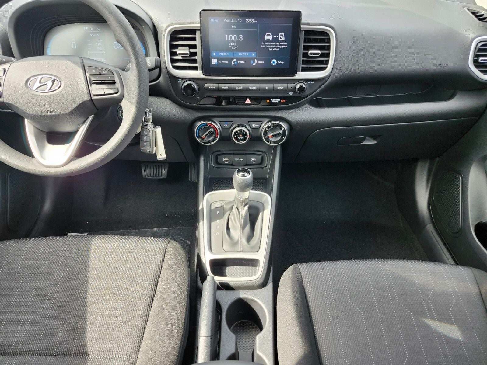 2026 Hyundai VENUE SE