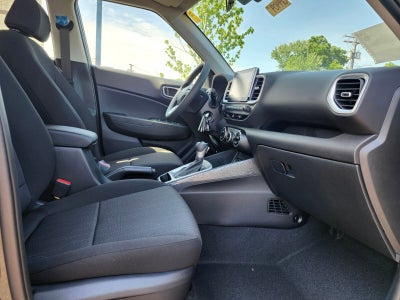2026 Hyundai VENUE SE