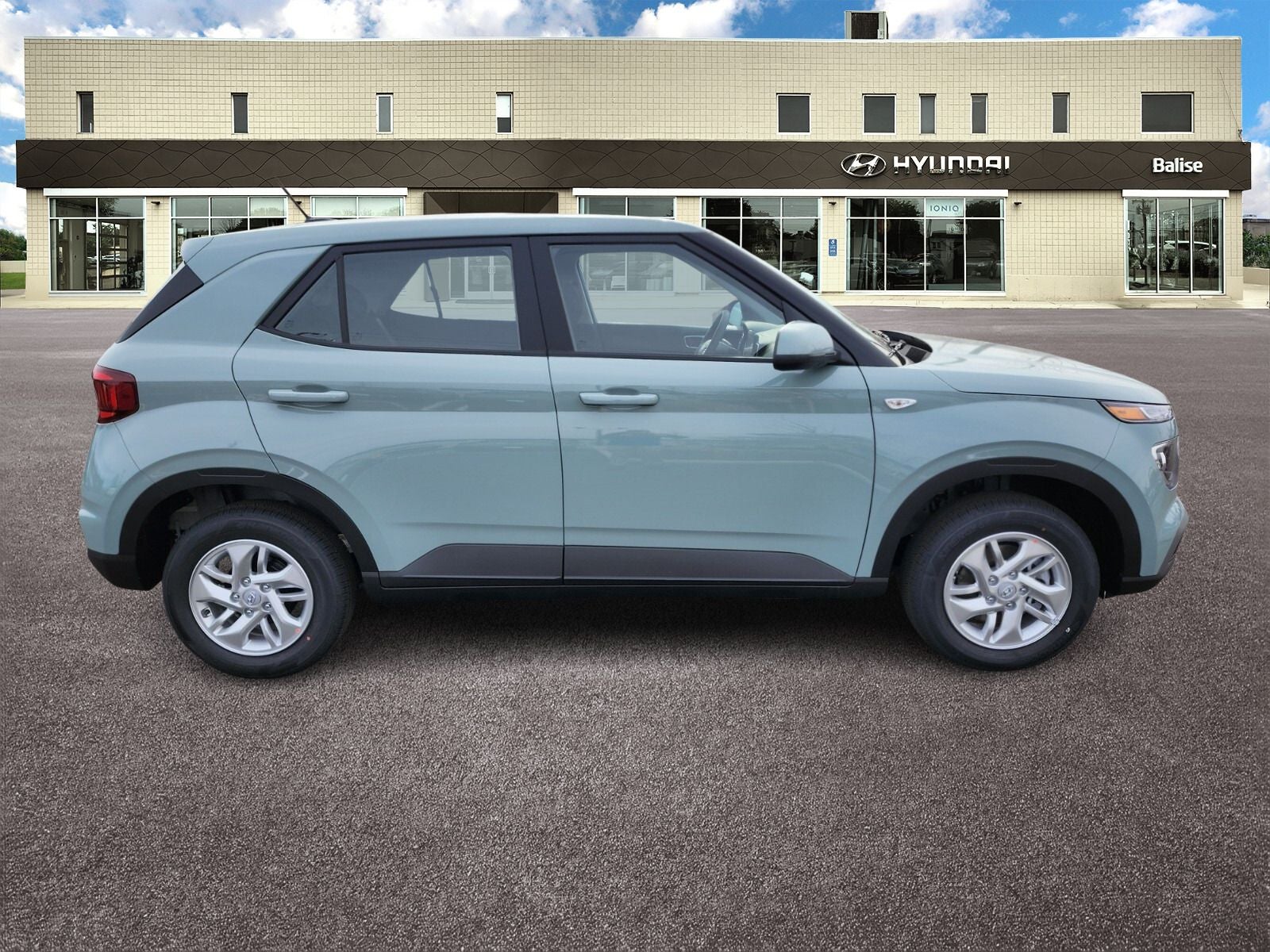 2026 Hyundai VENUE SE