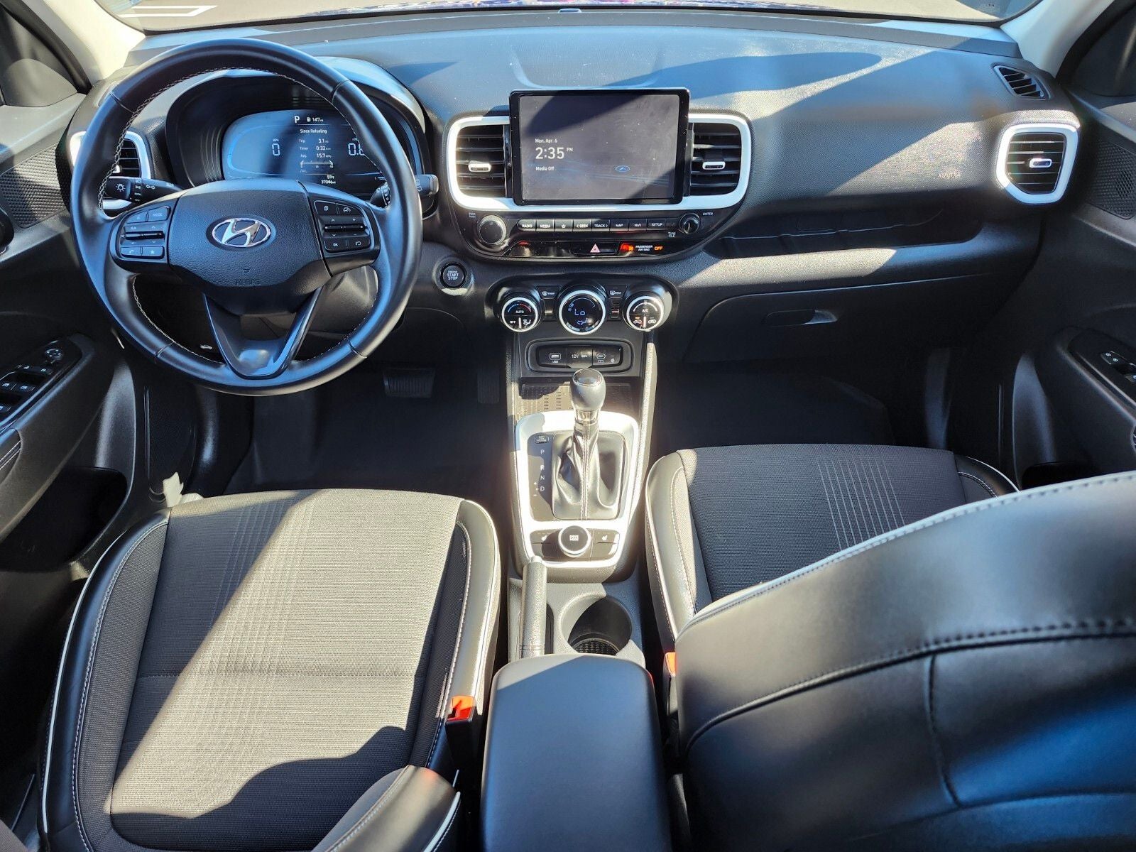 2023 Hyundai VENUE Limited