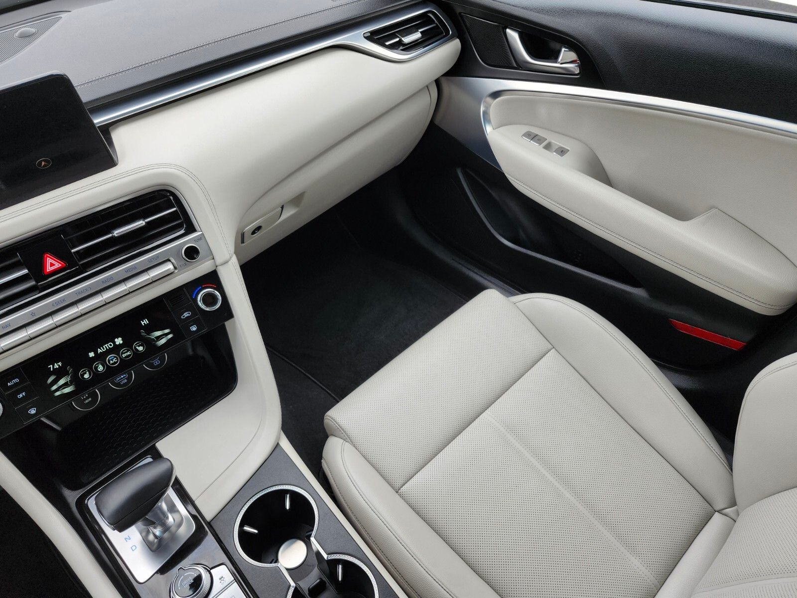 2025 Genesis G70 2.5T AWD