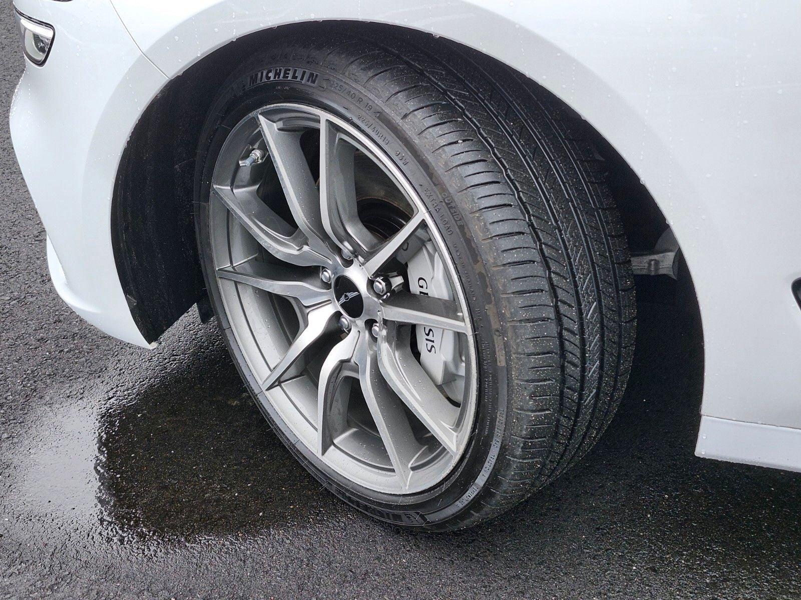 2025 Genesis G70 2.5T AWD