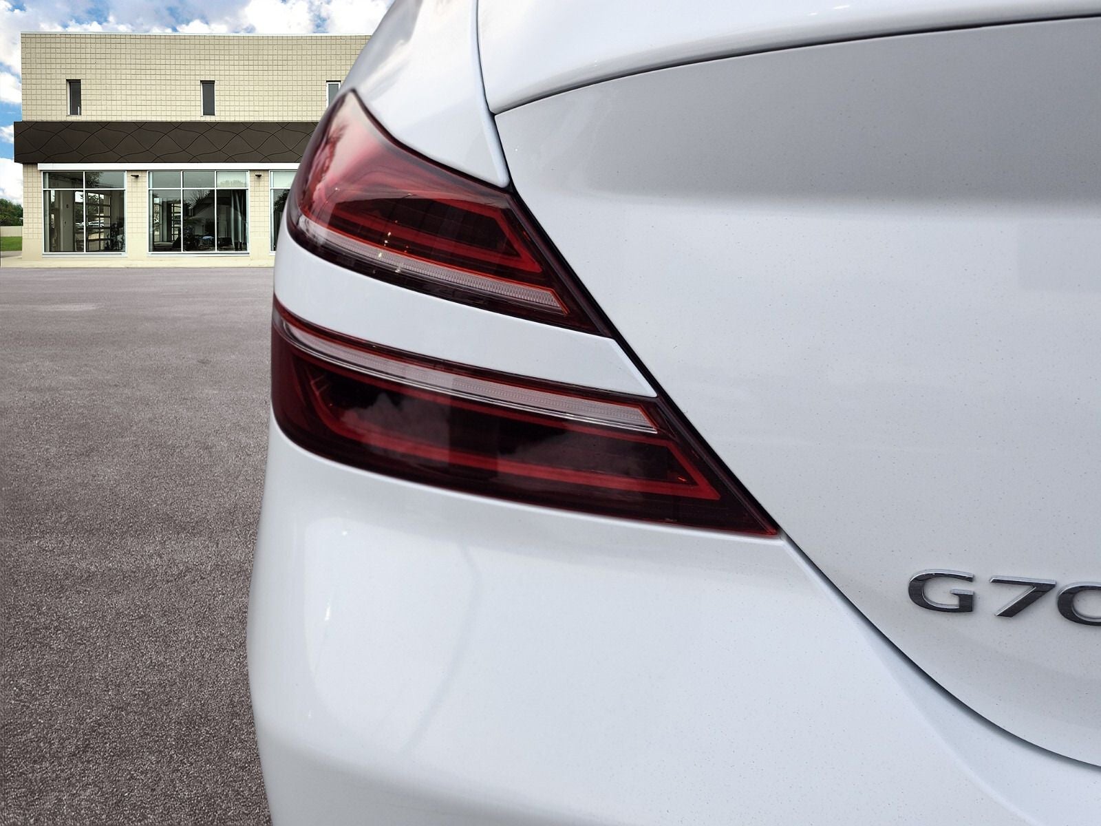 2025 Genesis G70 3.3T Sport Advanced