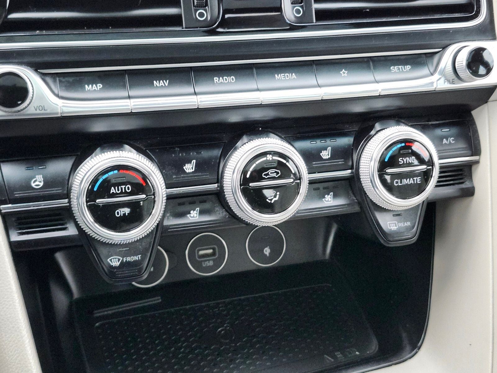 2022 Genesis G70 3.3T