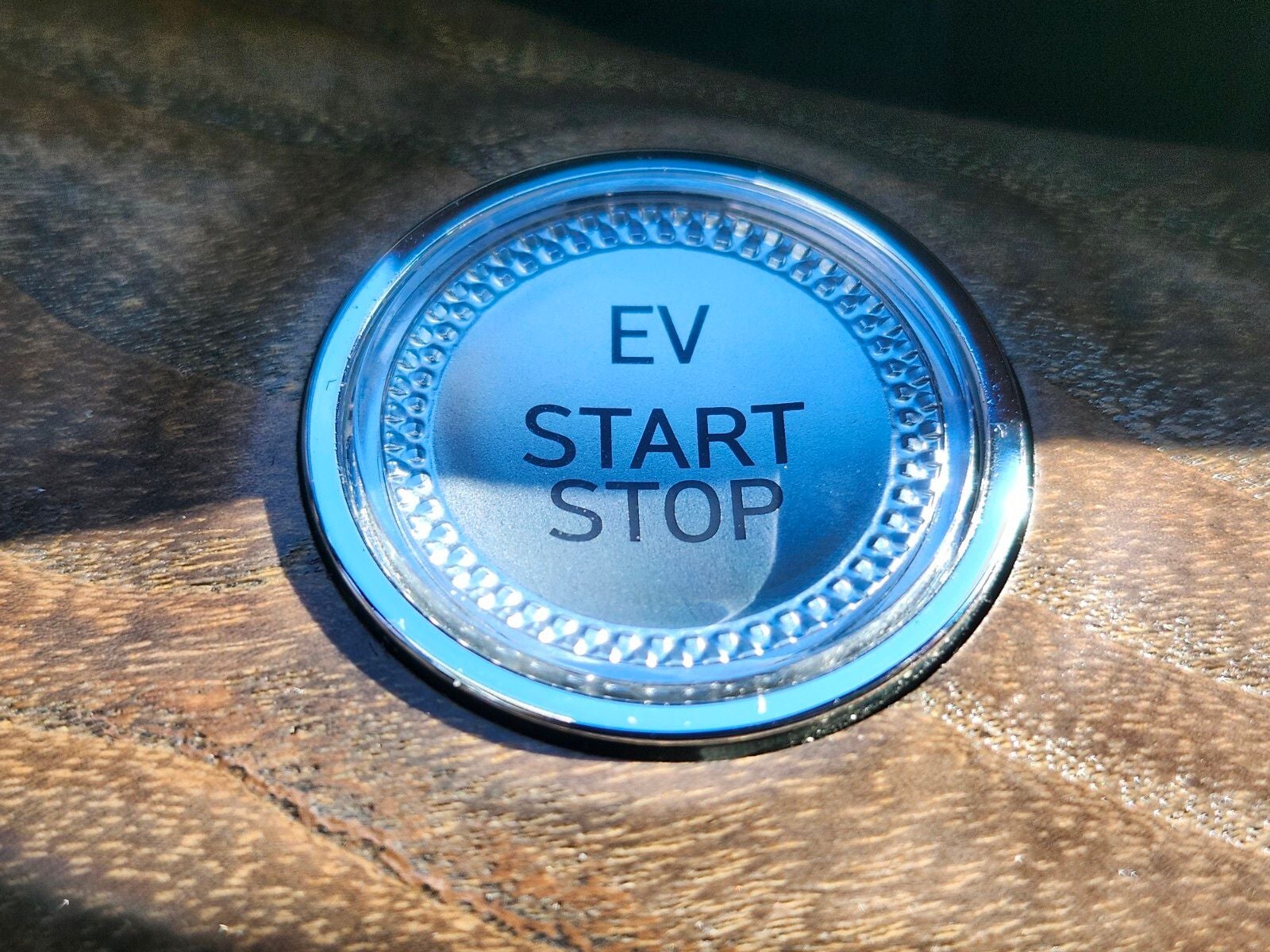 2024 Genesis Electrified G80 Advanced