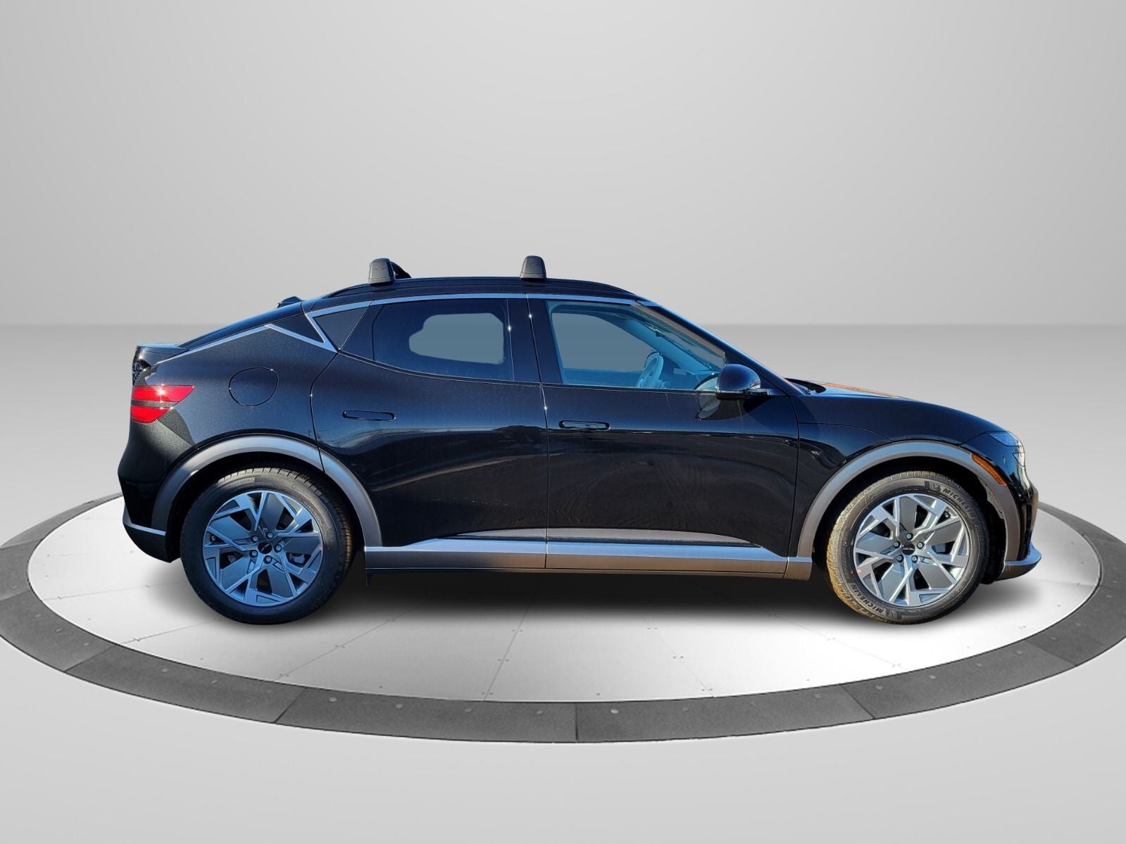 2025 Genesis GV60 Standard