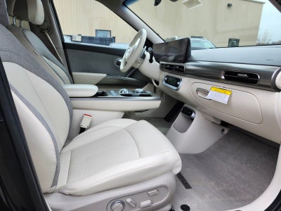 2025 Genesis GV60 Standard