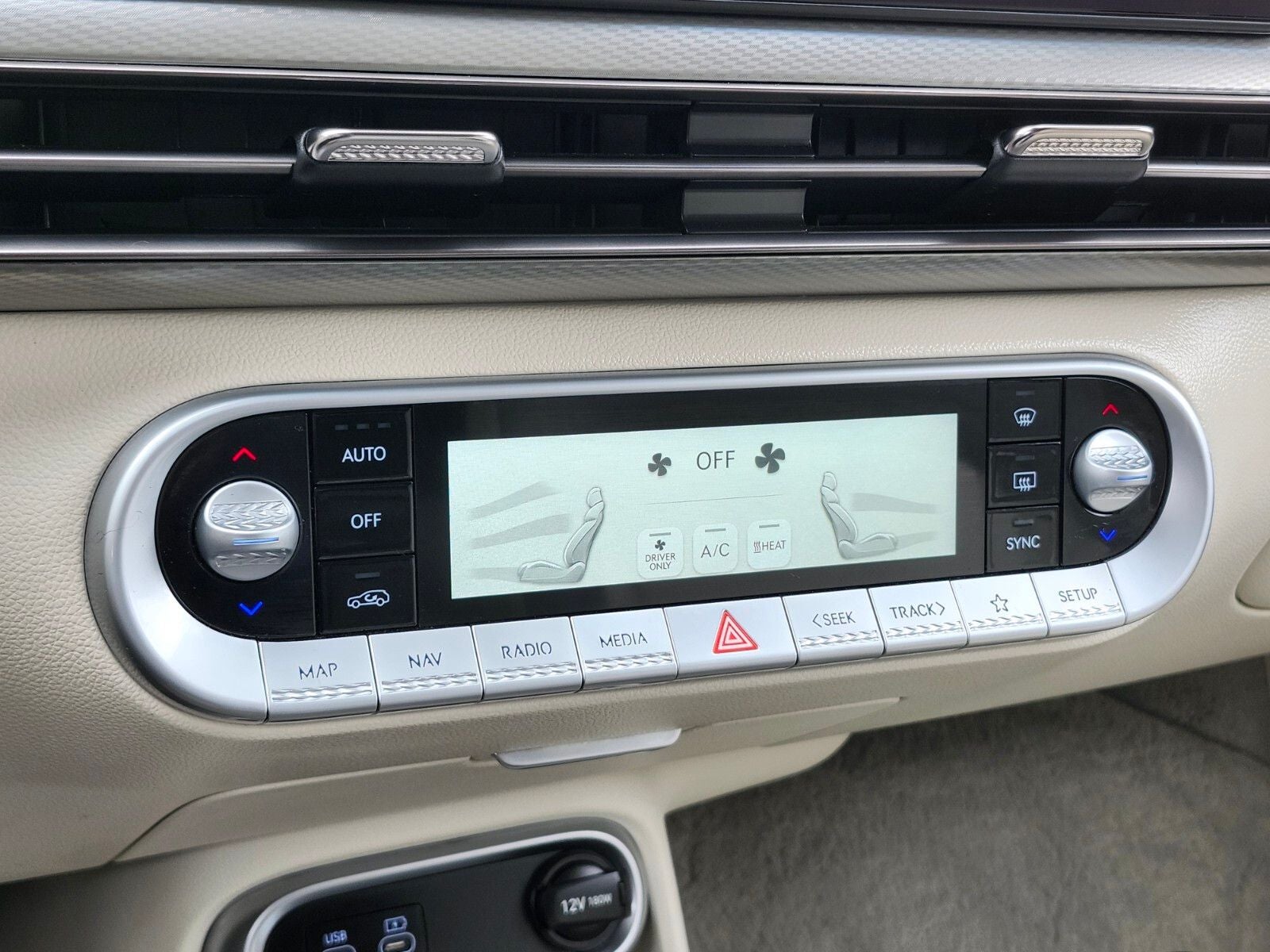 2025 Genesis GV60 Standard