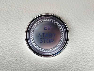 2025 Genesis GV60 Standard