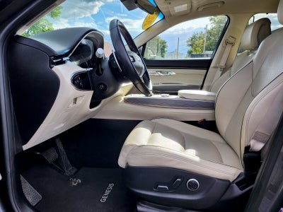 2023 Genesis GV70 2.5T