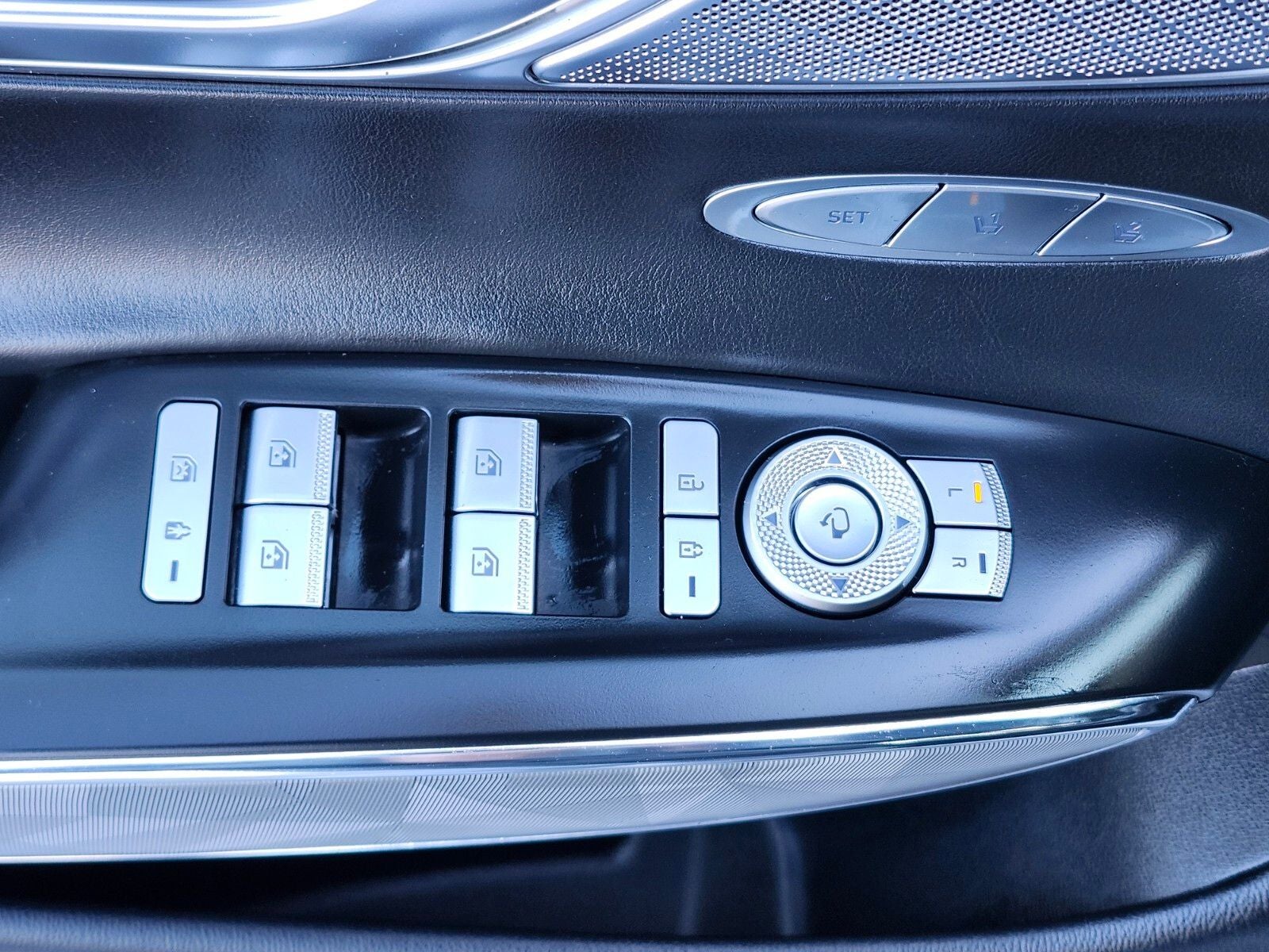 2025 Genesis GV70 3.5T Sport Advance