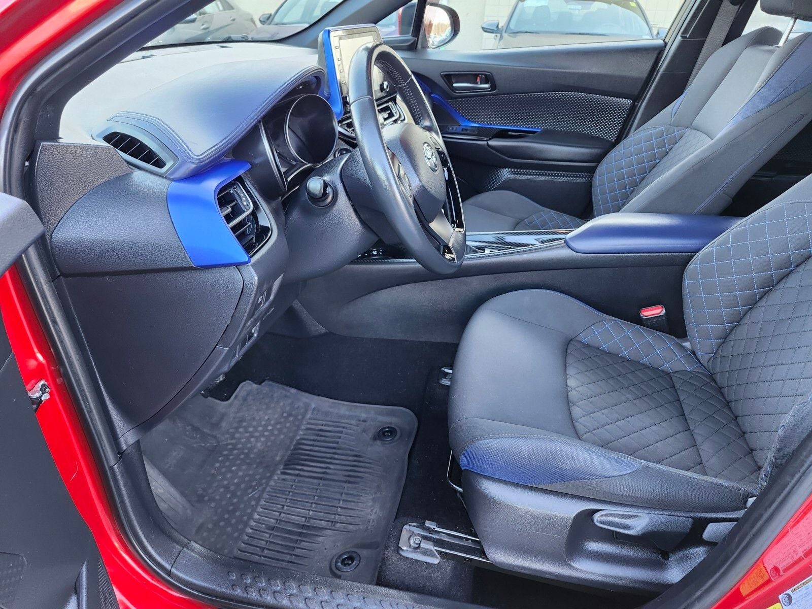 2021 Toyota C-HR XLE