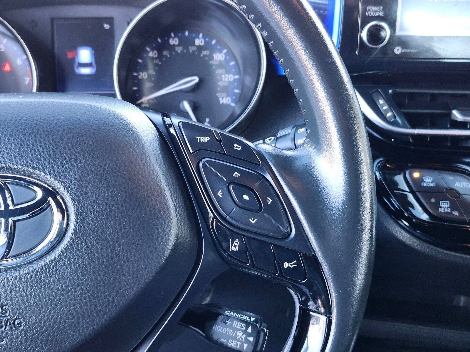 2021 Toyota C-HR XLE